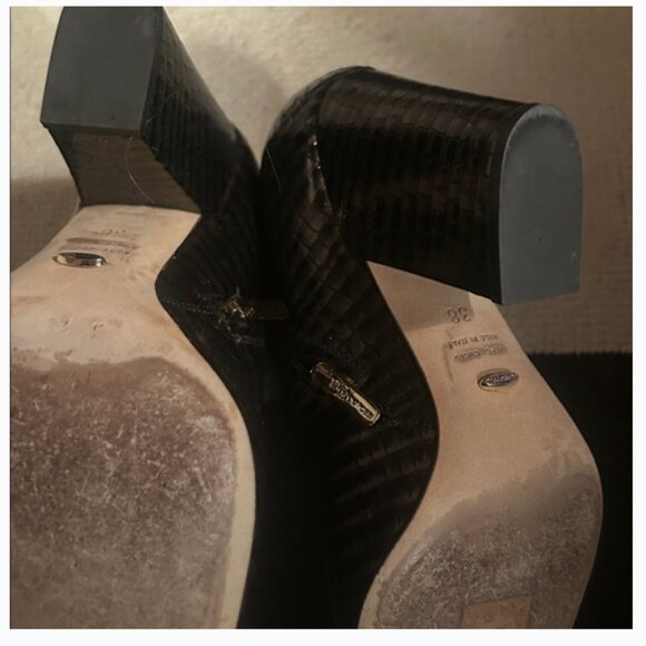 Sergio Rossi Black/Gold Textured Block Heeled Boots (3*) - Picture 6 of 7